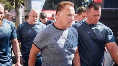 యూఎస్ పాలిటిక్స్ పై హాలివుడ్ హీరో ఘాటు వ్యాఖ్యలు