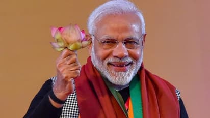 கைவிட்டுப் போகும் கர்நாடகா …. வாரிச்சுருட்டுகிறது பாஜக ...பதற்றத்தில் காங்கிரஸ், மதச்சார்பற்ற ஜனதா தளம் !!