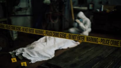 আইপিএল-এ বাজি ধরে সর্বশান্ত ছেলে, এ কী মাশুল গুণলেন বাবা