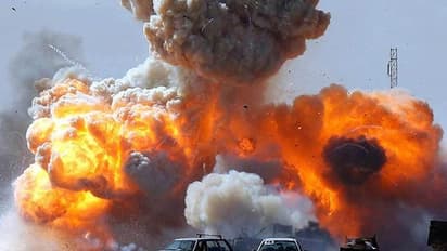 রহড়ায় আচমকা বোমা বিস্ফোরণ, মৃত্যু ১ যুবকের, তদন্তে পুলিশ