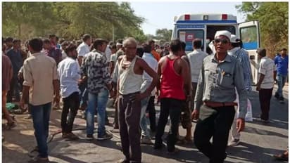 ഗുജറാത്തില്‍ വാഹനാപകടത്തില്‍ എട്ട്  പേര്‍ മരിച്ചു; ഒമ്പതു പേര്‍ക്ക് പരിക്ക്