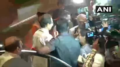 హస్తినలో విందు రాజకీయం: వ్యూహరచన చేస్తోన్న అమిత్ షా