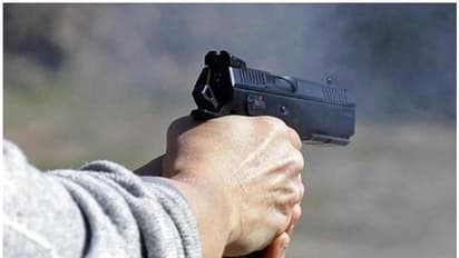 ഉത്തര്പ്രദേശിലെ ബിഎസ്പി നേതാവ് ഹാജി അഹ്സാൻ വെടിയേറ്റ് കൊല്ലപ്പെട്ടു