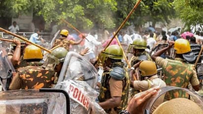 முதலாளியின் வருமானத்தை காக்க தன் மானத்தை அடகு வைத்த அரசு... ஸ்டாலின்-கமல்- கனிமொழி வேதனை..!