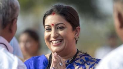 'ഒരു ശാരീരിക പ്രശ്നമല്ല'; ആർത്തവ ദിനങ്ങളിൽ പ്രത്യേക അവധി നൽകുന്നതിനെ എതിർത്ത് സ്മൃതി ഇറാനി