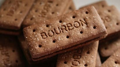 ക്രീം ബിസ്കറ്റിനകത്തെ ഗെയിം; ജയിക്കാനായി 29 വര്ഷം ബിസ്കറ്റ് കഴിച്ച ഒരാള്!