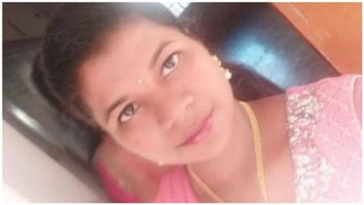 தன் மகளை வாயிலேயே சுட்ட போலீஸை அஞ்சலிக்கு அழைத்த தாய்..! தூத்துக்குடியில் நெகிழ்ச்சி..!