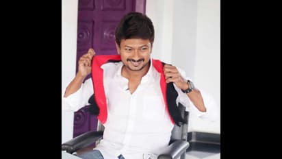 எடப்பாடி பழனிசாமி- வேலுமணியை சரமாரியாக தாக்கிய உதயநிதிக்கு செம்ம நோஸ்கட் கொடுத்த காங்கிரஸ் முக்கியப்புள்ளி..!