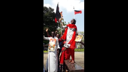 ഡിഎംകെ എംപിമാർ സത്യപ്രതിജ്ഞാ ചടങ്ങ് ബഹിഷ്കരിക്കും