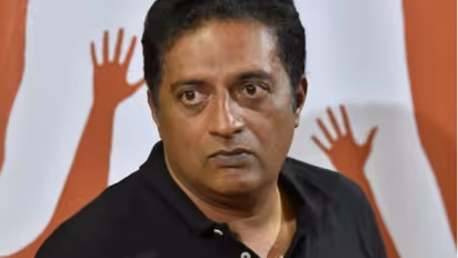 Tadka case: Prakash Raj to face 'contempt of court' with his Rs 2 crore cheque?