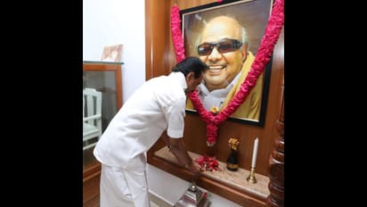 திமுக அமைச்சரவை பட்டியல் 34ல்  மூன்று இரண்டுகள்... மு.க.ஸ்டாலின் போட்ட புதுக்கணக்கு..!