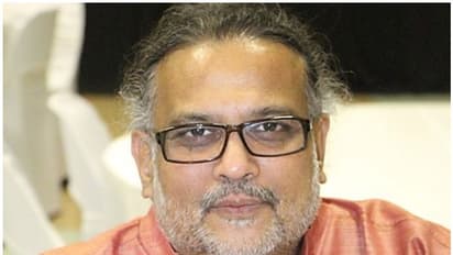 ഭോപ്പാലിന്റെ വോട്ട് 'ദേശഭക്തനായ നാഥുറാം വിനായക് ഗോഡ്സേക്ക്'; പ്രഗ്യാ സിംഗിന്റെ വിജയത്തെ തള്ളി ഗാന്ധിജിയുടെ ചെറുമകന്റെ മകന്