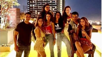 টেরেস পার্টিতে নায়িকা সংবাদ, উপস্থিত করিনা-মালাইকা