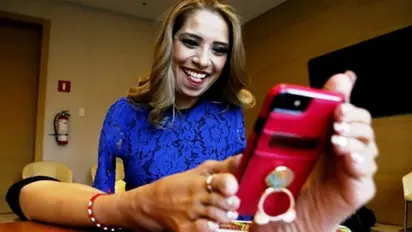 കുട്ടിക്കാലം മുതൽ താൽപര്യം ഫാഷൻ ഡിസൈനിങ്; വിധിയെ തോൽപ്പിച്ച അഡ്രിയാന