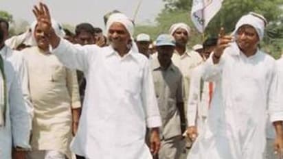 తనయుడి చేతిలోకి టీడీపీ: నారా లోకేష్ పాదయాత్ర?