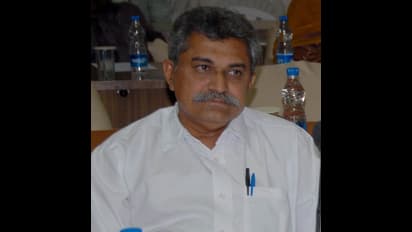 వైసీపీ ఎమ్మెల్యే ధర్నా, స్పందించిన సీఎం జగన్