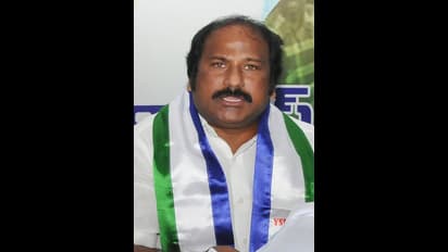 లోకేష్ పుట్టినందుకు చంద్రబాబు మథనపడుతున్నారు: వైసీపీ ఎమ్మెల్యే సుధాకర్ బాబు