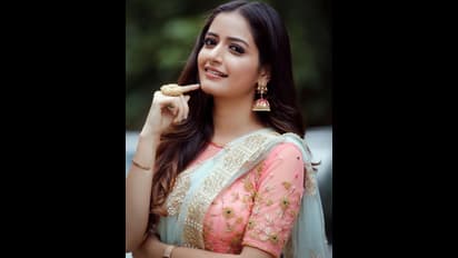 What is Sandalwood actress Ashika Ranganath obsessed with?