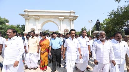 கலைஞர் சமாதிக்கு வீர நடையில் படையெடுத்த ஒட்டுமொத்த திமுகவினரின் விதவிதமான புகைப்படங்கள்..!