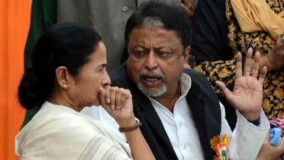 ബംഗാളില് മമതയ്ക്ക് ഷോക്ക്, 143 തൃണമൂല് നേതാക്കള് ബിജെപിയിലേക്ക്; 'ഓപ്പറേഷന് താമര'യില് സര്ക്കാര് വീഴുമോ?