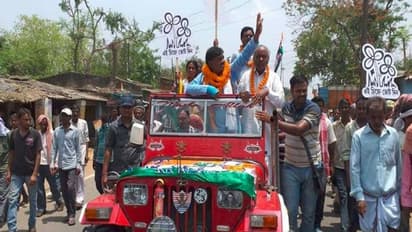 অহংকারেই পতন, পড়ল পোস্টার, তৃণমূলের কাঁটা ঘায়ে নুনের ছিঁটে পুরুলিয়ায়