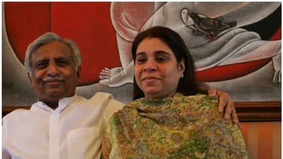 നരേഷ് ഗോയലിനെയും ഭാര്യയെയും മുംബൈ വിമാനത്താവളത്തില് തടഞ്ഞു