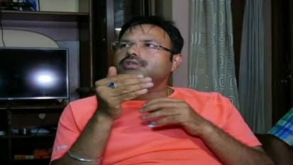 ಶನಿ ದೋಷ ನಿವಾರಣೆಗೆ 50 ಲಕ್ಷದ ನೀಲಮಣಿ ಉಂಗುರ ಧರಿಸಿದ  ಜೆಡಿಎಸ್ ಮುಖಂಡ