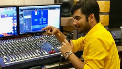 ধর্ষণের অভিযোগে গ্রেফতার সারেগামাপা জয়ী সৌম্য চক্রবর্তী