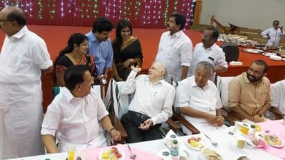 പ്രതിപക്ഷ നേതാവൊരുക്കിയ ഇഫ്താർ വിരുന്നിൽ പങ്ക് ചേർന്ന് രാഷ്ട്രീയ കേരളം