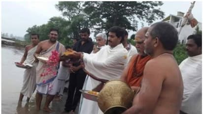 ജഗന്മോഹന് റെഡ്ഡി ഹിന്ദുമതം സ്വീകരിച്ചെന്ന് മലയാളിയുടെ ഫേസ്ബുക്ക് പോസ്റ്റ്; വാദം പൊളിച്ചടുക്കി സോഷ്യല്മീഡിയ