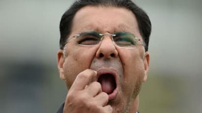 கோச்சிங் செய்வது எப்படினு வக்கார் யூனிஸ் கத்துகிட்டா நல்லா இருக்கும்..! பாக்., முன்னாள் வீரர் கடும் தாக்கு