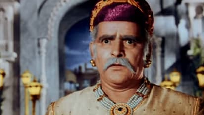 ভারতীয় চলচ্চিত্র জগত যখন নির্বাক, তখনই আত্মপ্রকাশ করেছিলেন পৃথ্বীরাজ কাপুর