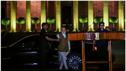 മോദി 2.0: കേന്ദ്രമന്ത്രിമാരുടെ പട്ടികയായി, ദില്ലിയിൽ പാതിരാ ചർച്ചകൾ, മോദി ജയ്റ്റ്ലിയെ കണ്ടു