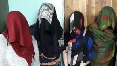 விபச்சார ஆசை காட்டி மோசடி! போலீஸ் ரெய்டில் சிக்கிய 2 நடிகர்கள்!