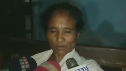 ಪತಿಯ ರುಂಡ ಹಿಡಿದು ಪೊಲೀಸ್ ಠಾಣೆಗೆ ಬಂದ ಪತ್ನಿ