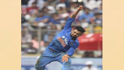 ఇండియా-న్యూజిలాండ్ సెమీఫైనల్... కోహ్లీ బౌలింగ్ చేసేనా..?