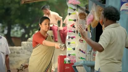 சோடாபாட்டிலை சுற்றி மாணவர்களுக்காக போராடும் ஜோதிகா..! வேற லெவல் படமாக உருவாகியுள்ள 'ராட்சசி'! ட்ரைலர்!