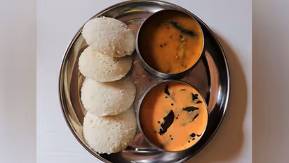 শৌচালয়ের জল থেকে তৈরি হচ্ছে ইডলির চাটনি, প্রকাশ্যে এল ভাইরাল ভিডিও