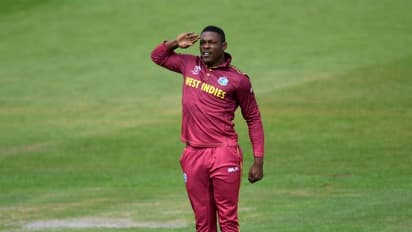 వికెట్ తీయగానే మార్చ్పాస్ట్, సెల్యూట్... ఎందుకంటే: కాట్రెల్ (వీడియో)