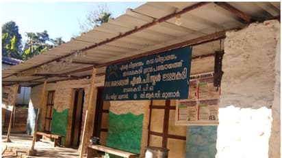 ഇടമലക്കുടി സ്കൂളിലെ ആദിവാസി വിദ്യാര്ത്ഥികളുടെ കൊഴിഞ്ഞുപോക്ക് തടയുന്നതിന് പ്രത്യേക പദ്ധതി