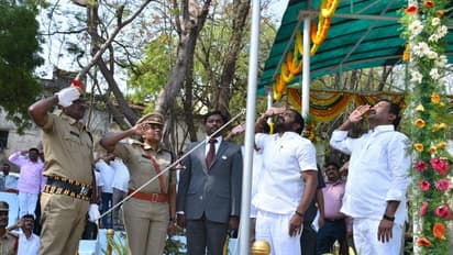 తెలంగాణ రాష్ట్ర అవతరణ వేడుకల్లో మంత్రి శ్రీనివాస్ గౌడ్ (ఫోటోలు)