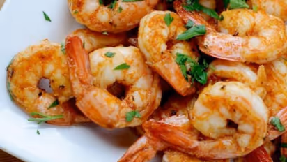 সামুদ্রিক খাবার খেয়ে আপনি পেতে পারেন এই উপকারিতা, জেনে নিন এই বিষয়ে কি বলছে বিশেষজ্ঞরা