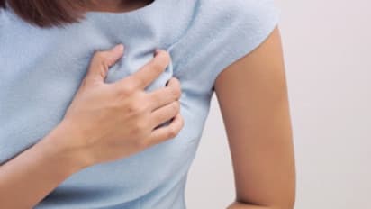 സ്തനാര്ബുദം; ഈ ലക്ഷണങ്ങള് അവഗണിക്കരുതേ....