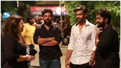 ലവ് ആക്ഷൻ ഡ്രാമയില് സര്പ്രൈസ് അതിഥി, വൈറലായി ഫോട്ടോ