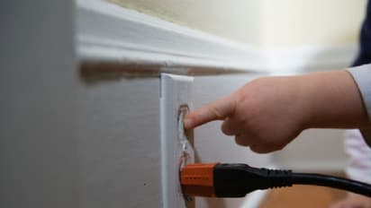 Couple Died: ಕರೆಂಟ್ ಶಾಕ್‌ಗೆ ಬಲಿಯಾದ ಕೃಷಿ ದಂಪತಿ.. ಮಕ್ಕಳ ಪರಿಸ್ಥಿತಿ!