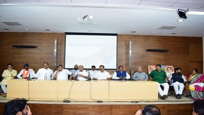 ಬಿಜೆಪಿ ಶಾಸಕಾಂಗ ಸಭೆಯಲ್ಲಿ ಸರ್ಕಾರ ರಚನೆ ಬಗ್ಗೆ ಗುಟ್ಟು ಬಿಚ್ಚಿಟ್ಟ ಯಡಿಯೂರಪ್ಪ