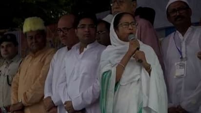 ইদ, পরিবেশ দিবসে পোস্ট মমতার, জবাব এল জয় শ্রী রাম