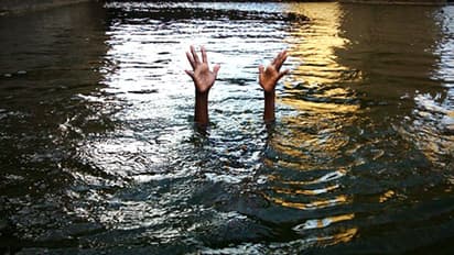 കുട്ടികളെ രക്ഷിക്കുന്നതിനിടയിൽ മണിമലയാറ്റിൽ ഒഴുക്കിൽപ്പെട്ട യുവാവിനെ കാണാനില്ല