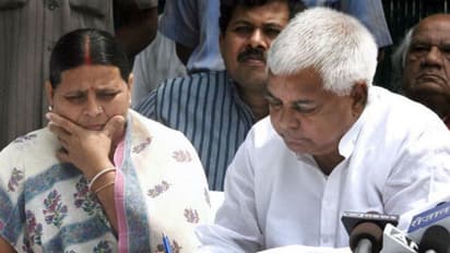 बिहार में राजद में होने वाली है बगावत, जानें लालू के करीबी विधायक ने क्या की भविष्यवाणी