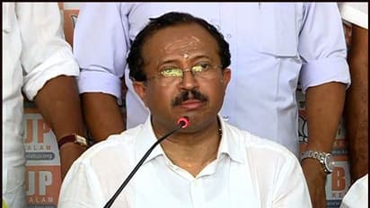 എമിഗ്രേഷൻ നിയമത്തിൽ കാതലായ മാറ്റം വരുത്തും: വിദേശകാര്യ സഹമന്ത്രി വി മുരളീധരൻ